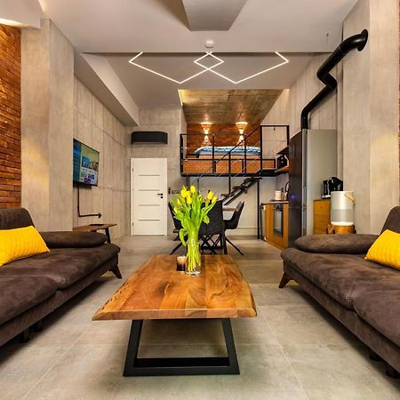 Industrial-Style 2Bd Loft With Parking Spot By Flat Mаnager Apartment พลอฟดิฟ ภายนอก รูปภาพ