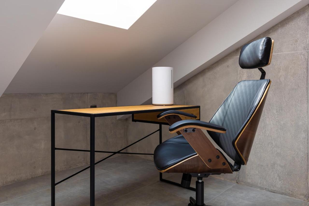 Industrial-Style 2Bd Loft With Parking Spot By Flat Mаnager Apartment พลอฟดิฟ ภายนอก รูปภาพ